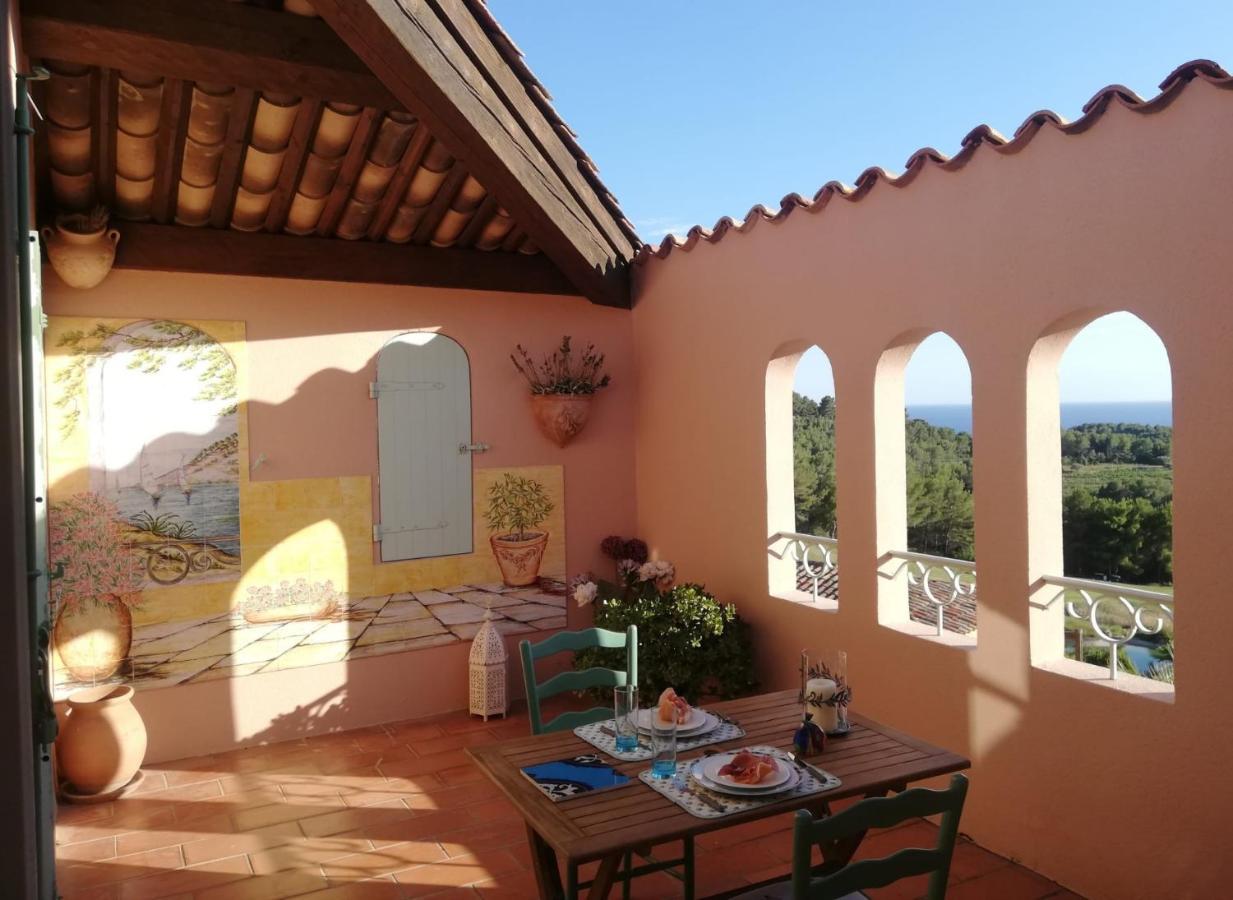 Hameau Des Amandiers - Vue Mer, Golf Et Vignes Lägenhet Saint-Cyr-sur-Mer Exteriör bild
