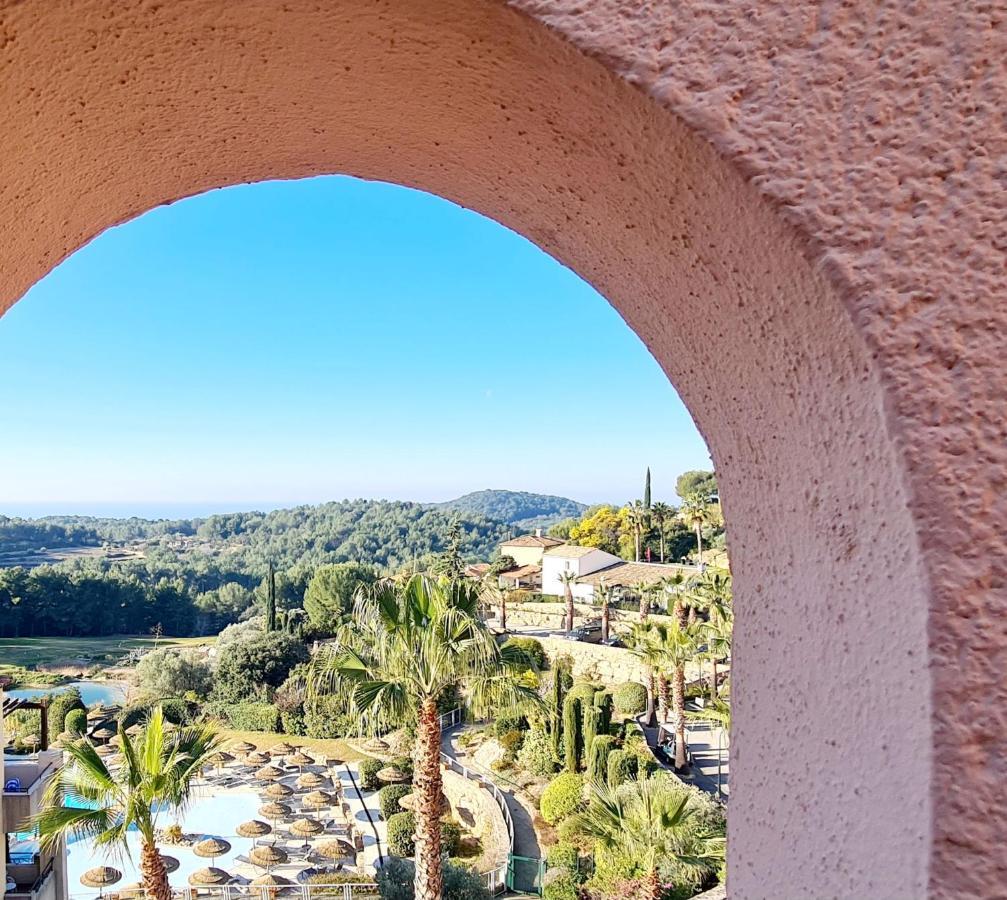 Hameau Des Amandiers - Vue Mer, Golf Et Vignes Lägenhet Saint-Cyr-sur-Mer Exteriör bild